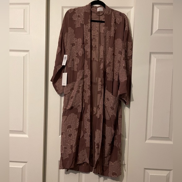 NWT Aritzia Durante robe XS - Picture 1 of 3